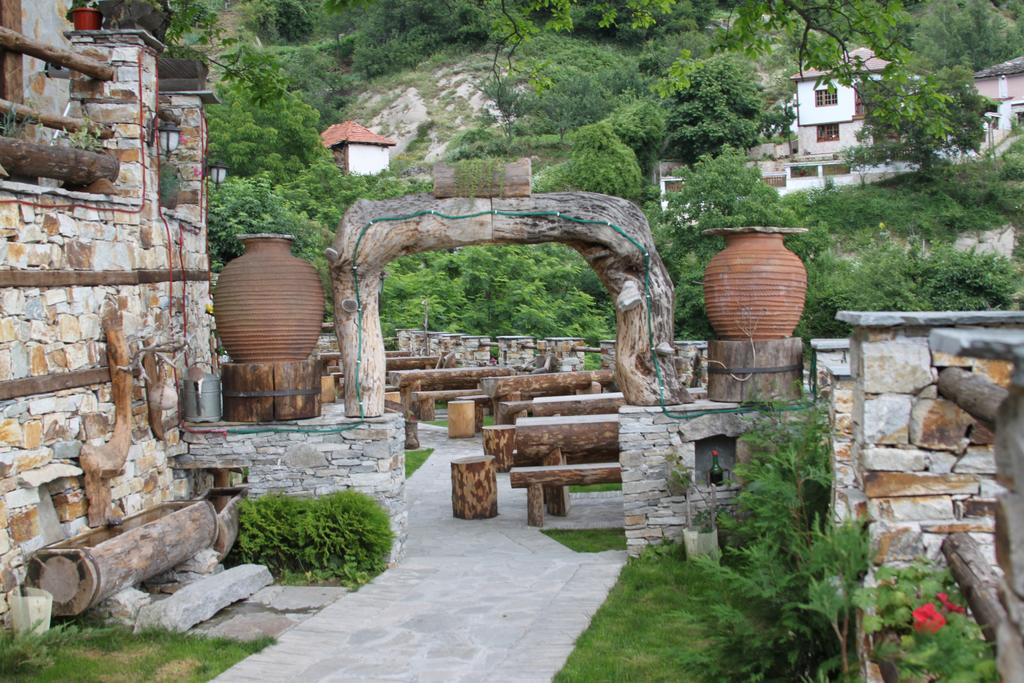 Шапкова Къща Hotel Delchevo Exterior foto